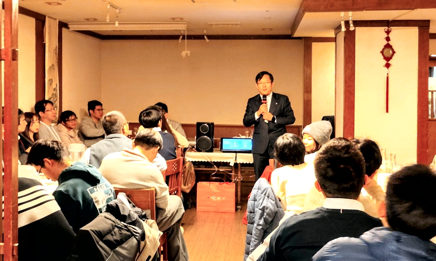 新任会长陈海龙发言